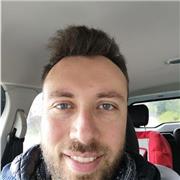 Diplomato con pluriennale esperienza all estero, offre la sua conoscenza di inglese, per bambini elementari e medie, zona Firenze e prov., Siena e prov